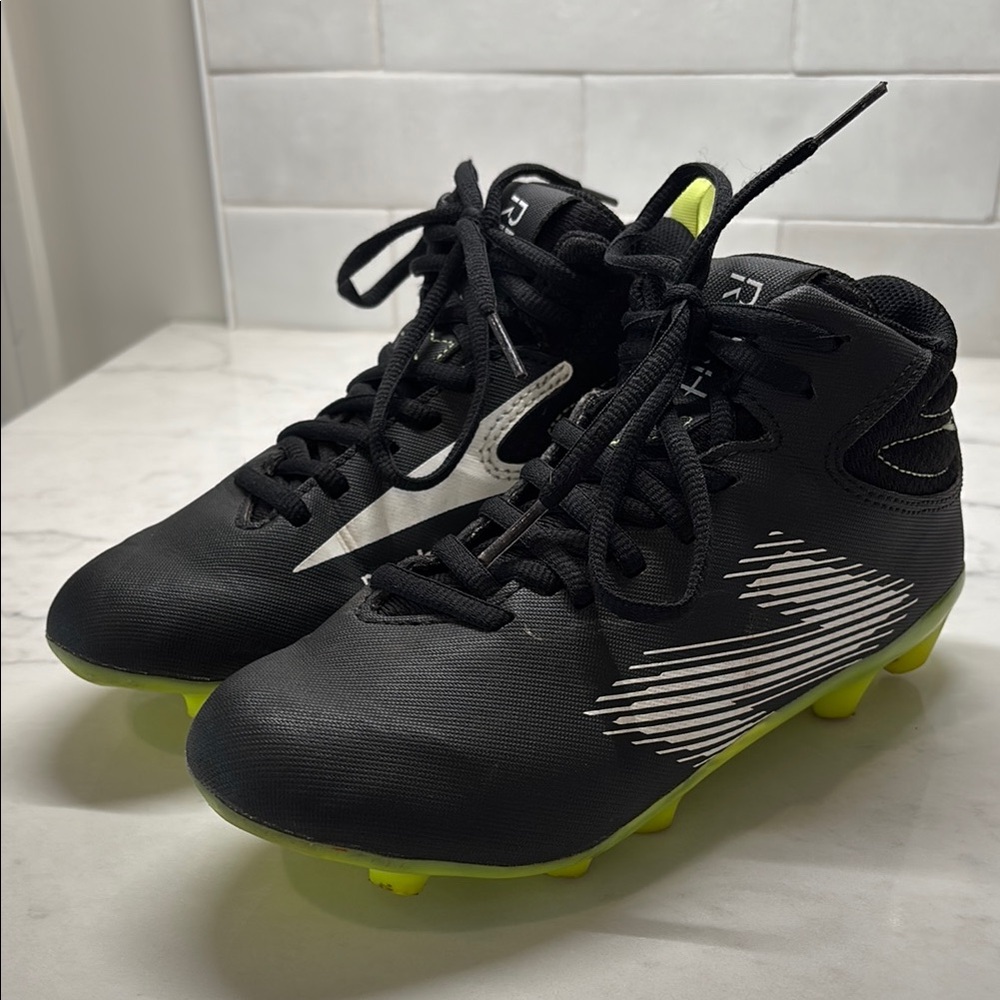 New Balance Black and Neon Yellow Kids Soccer Cleats
